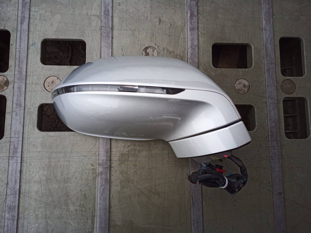 アウディA7/右/ドアミラー/4G8858532AE/シルバー/LX7W/ミラーガラス欠品/32000km拍卖