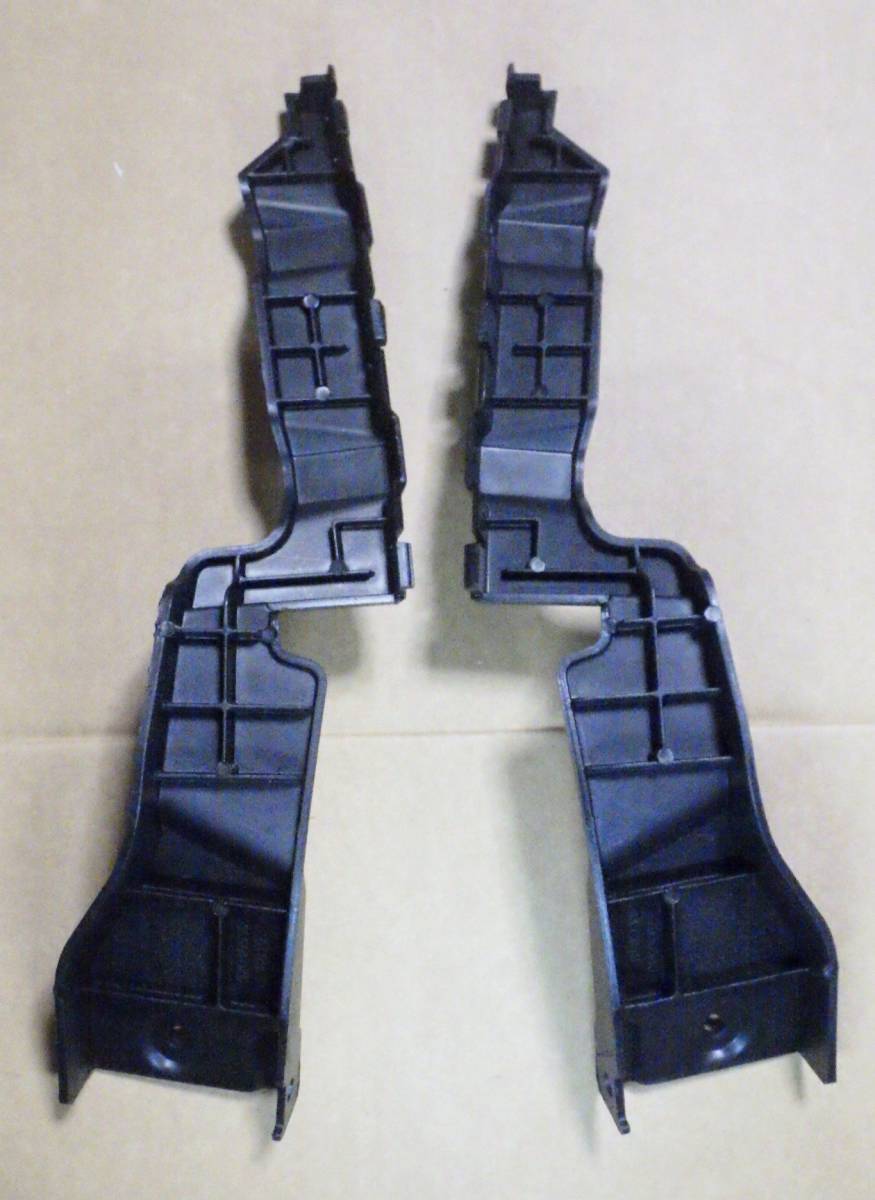 即決 フィアット 500 ブラケット 左右 リア 52046539 SX / 52046540 DX ※送込 ④拍卖