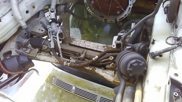 ■BMW E39 528 ステアリング ギアボックス 中古 ジャンク 右ハンドル 32136751747 32131096147 部品取あり ラック&ピニオン ラック式 ■拍卖