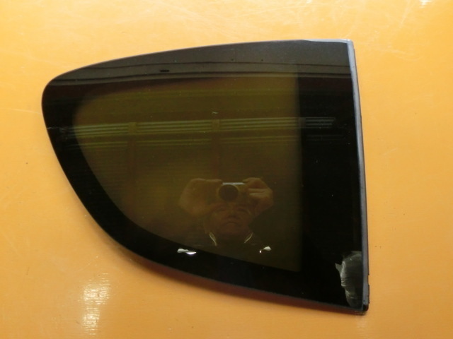 前期R1 右 クォーター ガラス a平成17年 CBA-RJ1 リア サイド 3ドアR 拍卖