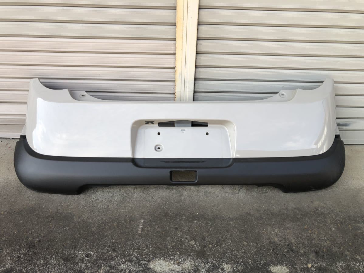 1689:アルトラパン HE33S リアバンパー フォーンベージュメタリック ZVP 71811-80P00拍卖