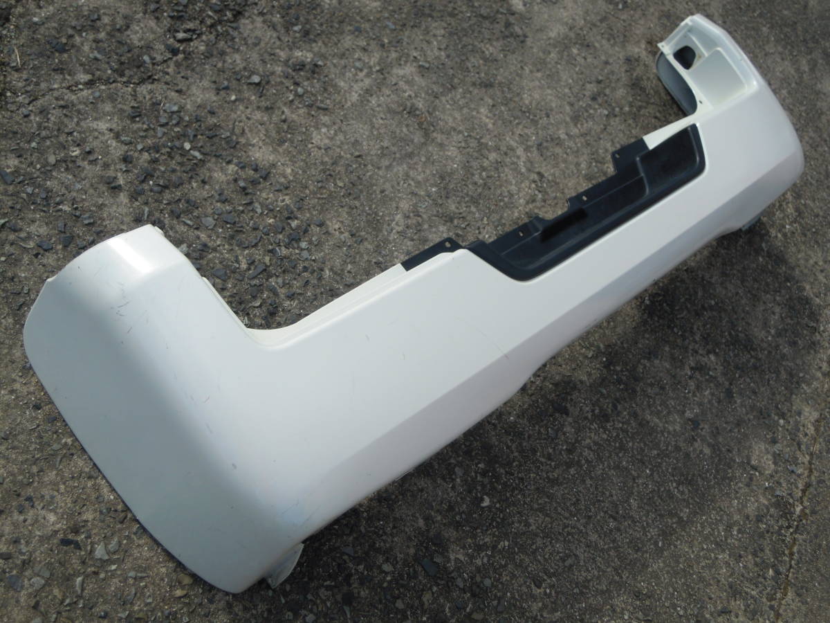 Q キャラバン E26 NV350 純正 リアバンパー 85022 3XA0A拍卖