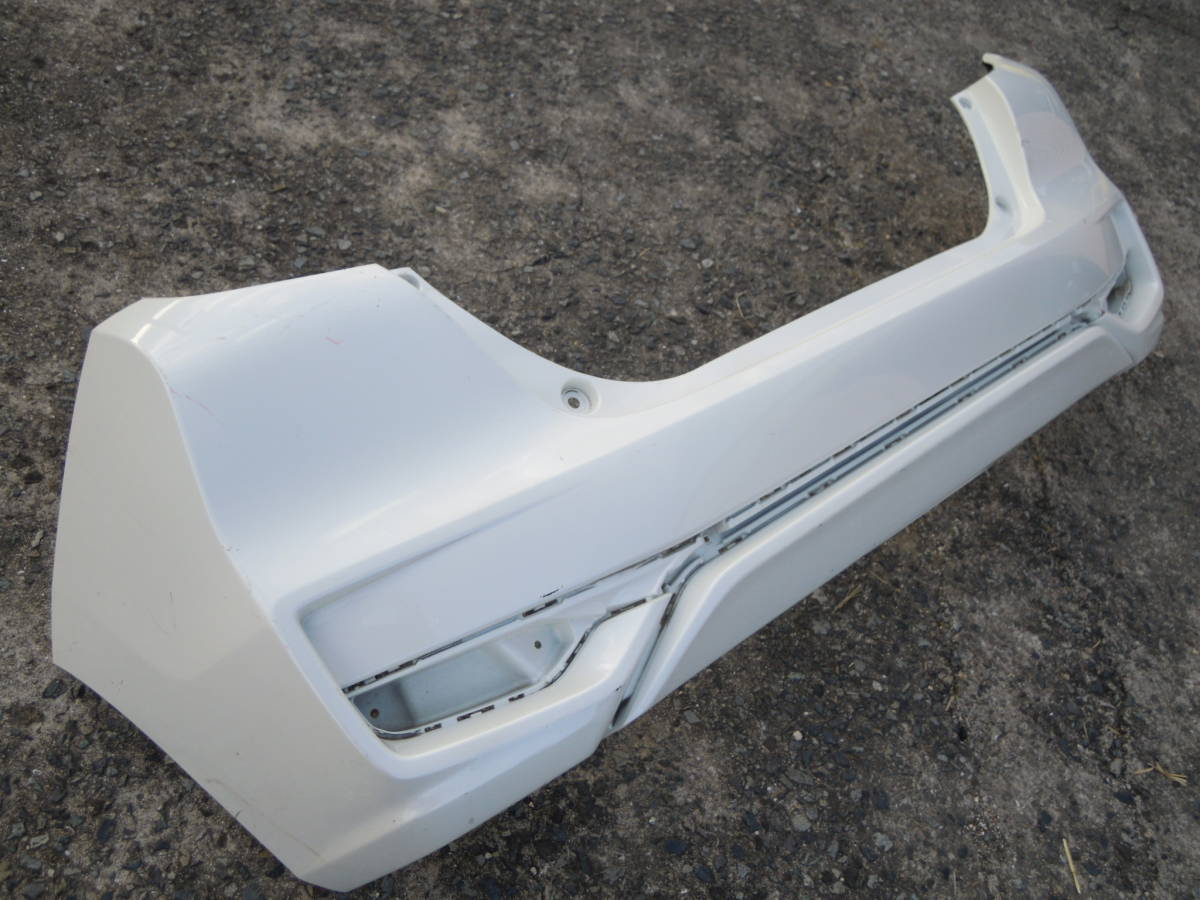 Q フィット GP5 フィットハイブリッド GK3 GK4 GK5 GK6 後期 純正 リアバンパー 71501-T5A-J600拍卖