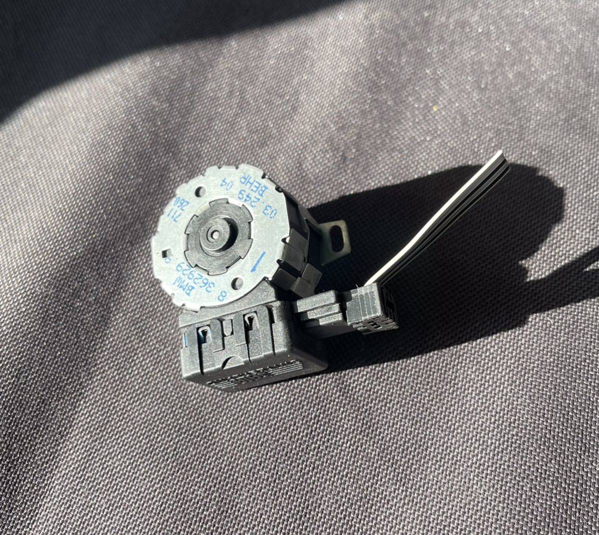 BMW E36 323i CB25 1997年 フラップ モーター サーボ 8362929 83629299 0324904 318i 320i  A-3054拍卖