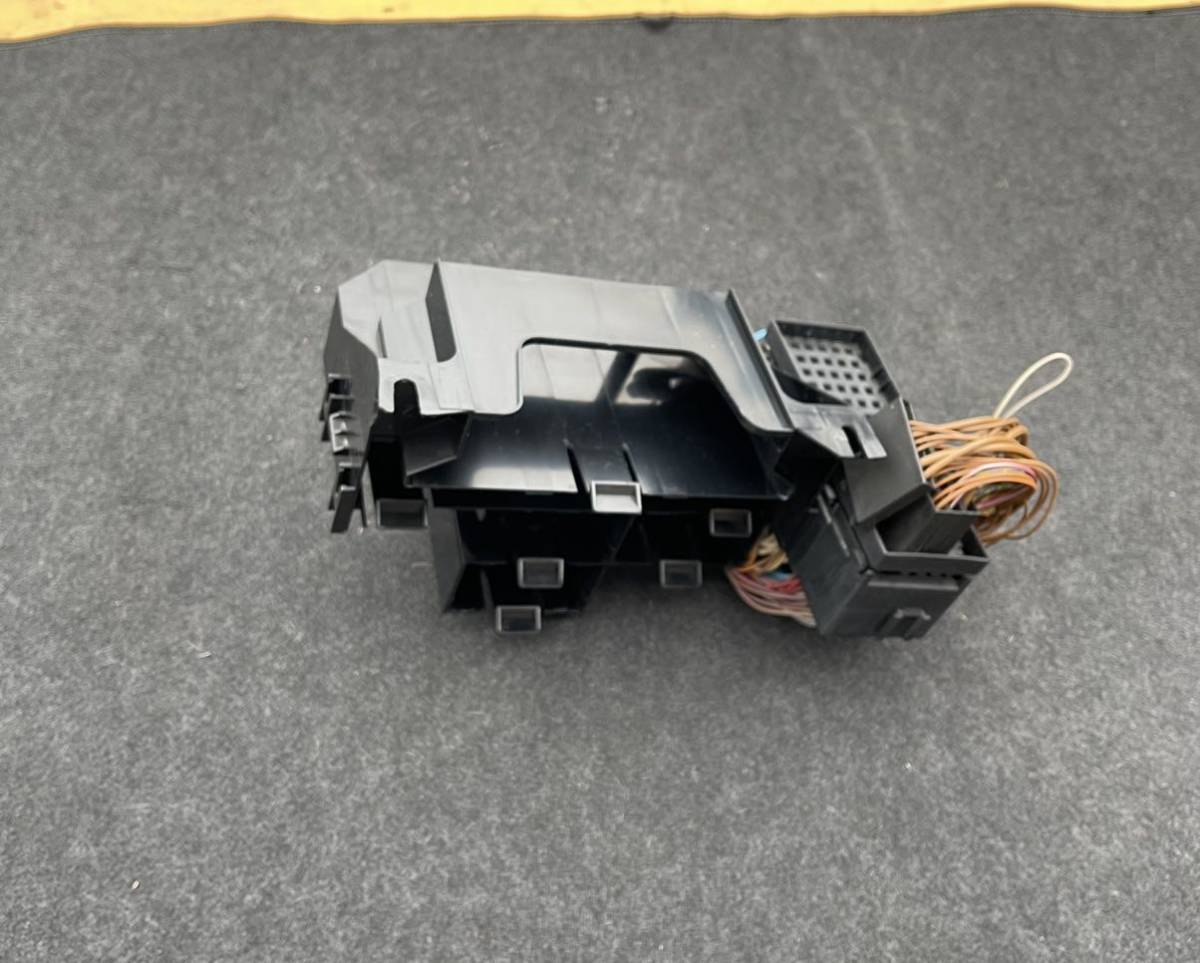 BMW E36 323i E-CB25 1997年 モジュール ホルダー ステー 61358362394 318i 320i A- 3052拍卖