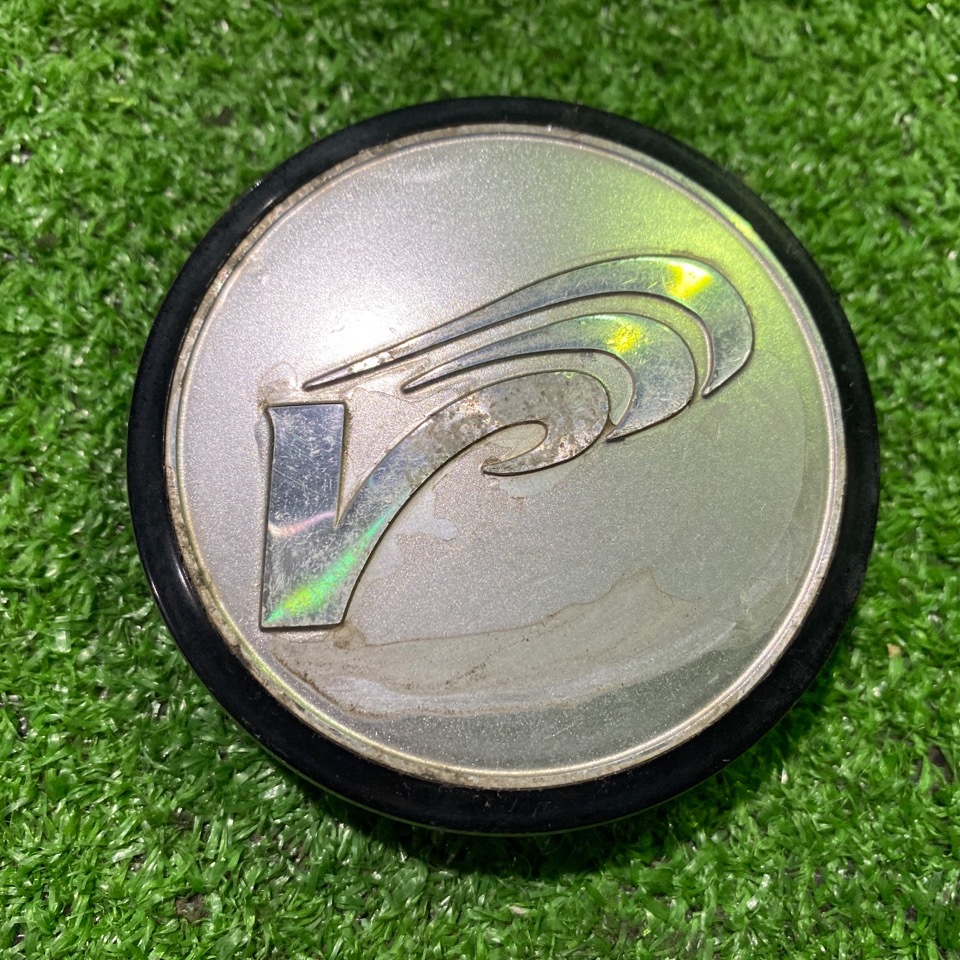 【O-1766】 レイズベルサス センターキャップ ホイールキャップ 1枚拍卖