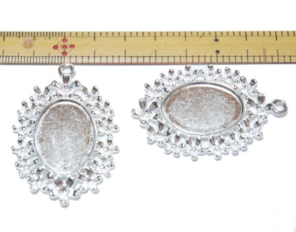 ハンドメイド 金具 パーツ 花模様のミール皿 3個セット シルバー拍卖