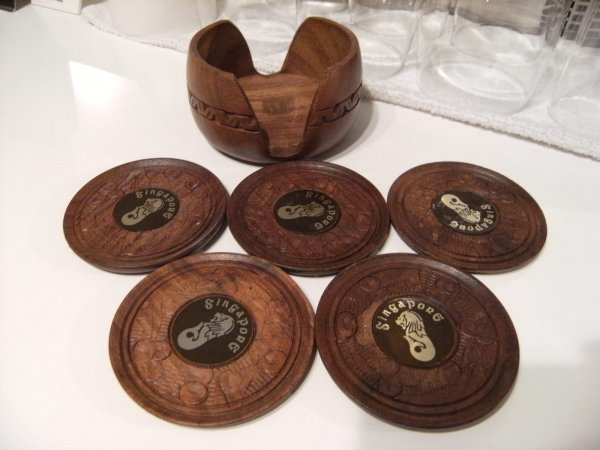 昭和レトロ★ビンテージ★80年代★世界遺産 シンガポール マーライオン 木彫り コースター 5個セット ケース付き★人魚 魚 女神拍卖