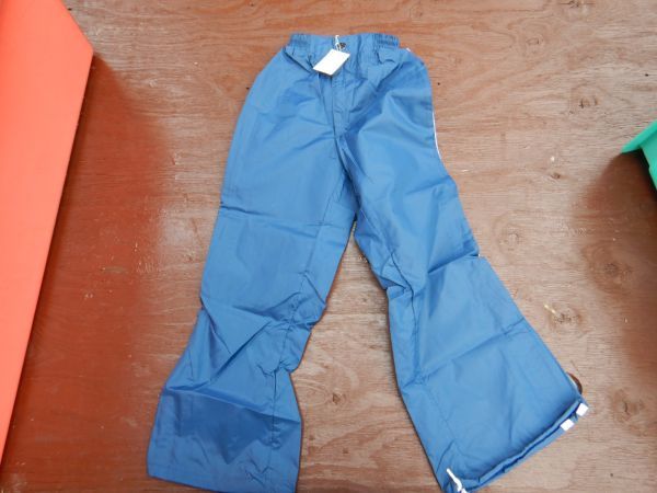 ジャージ40710 防寒パンツズボン紺5号 身長105 胸囲54 胴囲48cmナイロン100% 昭和レトロ 金具腐食アリ 未使用拍卖