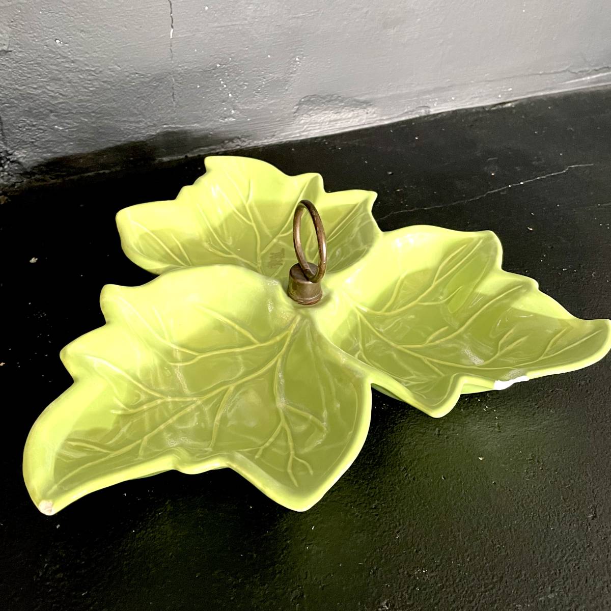 アメリカ雑貨 60’s 70’s サービング プレート 皿 アンティーク USA製/葉っぱ 小物入れ アクセサリートレイ ハンドル リーフ アンティーク拍卖