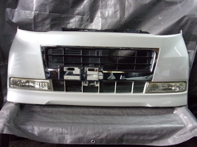 【2647】2008年式 タント L375S W24 パールホワイト フロントバンパー 52101-B2280-A0 Fバンパー拍卖