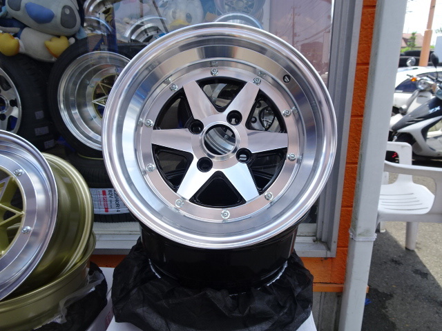 復刻版ロンシャンXR-4 8J-15 +0 114.3/4H 2本 ホイールのみ 新品 旧車拍卖