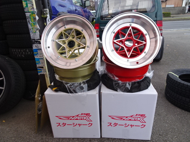 復刻版スターシャーク(ゴールド) 7J-14(+0)114.3/4H 新品 4本セット拍卖