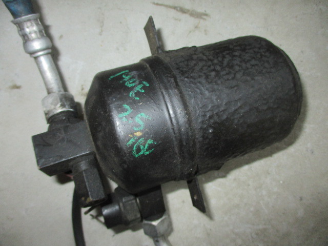 ■ベンツ W201 190E 2.5-16V リキッドタンク 中古 0048200710 A2018300083 部品取あり AC エアコン レシーバー ドライヤー 温度センサー ■拍卖