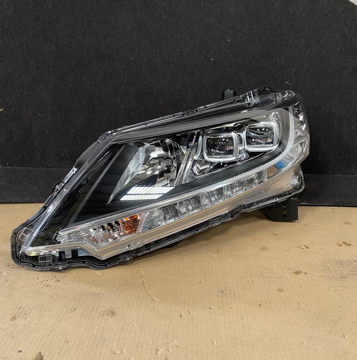 RC1 オデッセイ 前期 純正 左LEDヘッドライト 中古品 KOITO 100-18076拍卖