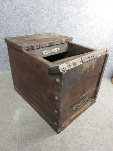 【政】30385 銭箱 ケヤキ製 銭入 さい銭 神社 骨董 古物拍卖