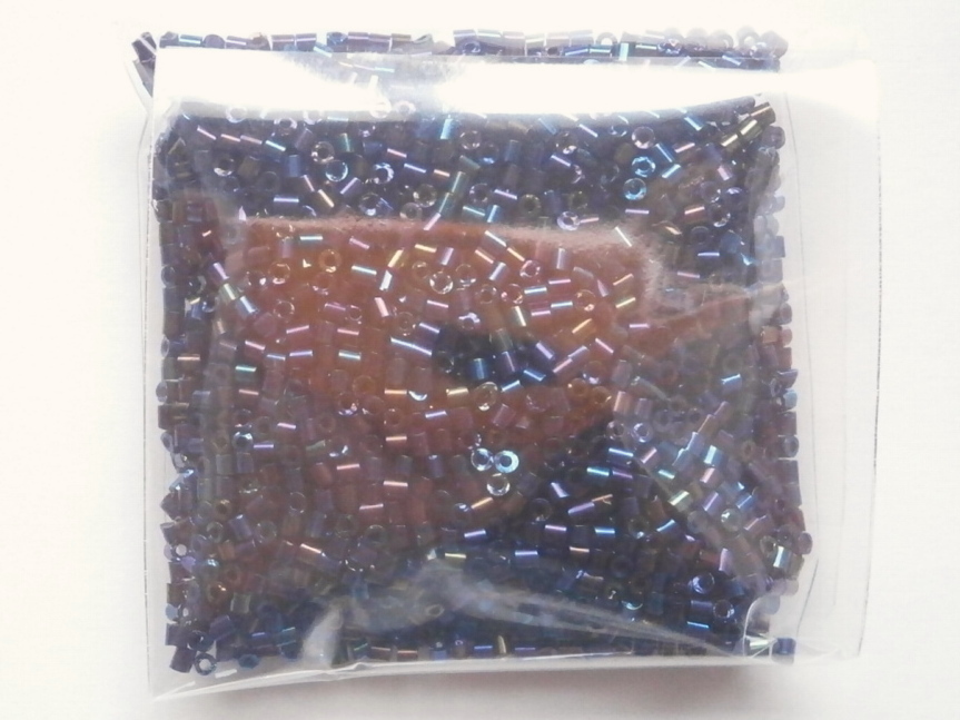 シードビーズ★竹1,6mm★10g★ブラックAB系拍卖