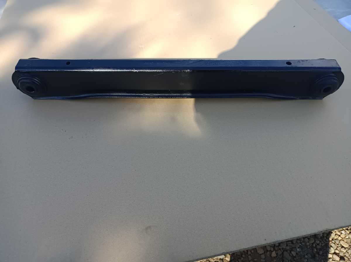 エスカレード 03 リア ロアアーム 左 6.0L 標準ボディ拍卖