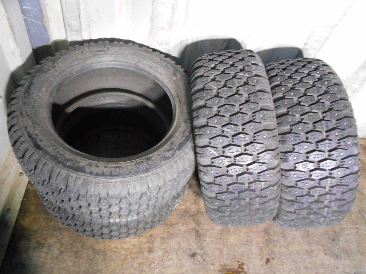 ★ほぼ新品★ヨコハマ SNOW STAR 847★215/50R14.5 99L★スパイクタイヤ 4本セット★拍卖