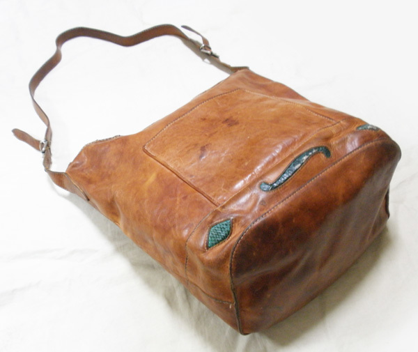 【イタリア製/レザーバッグ】牛革 ヴィンテージ UNISA 蛇革 ショルダーバッグ パイソン アメリカ 米国 古着拍卖