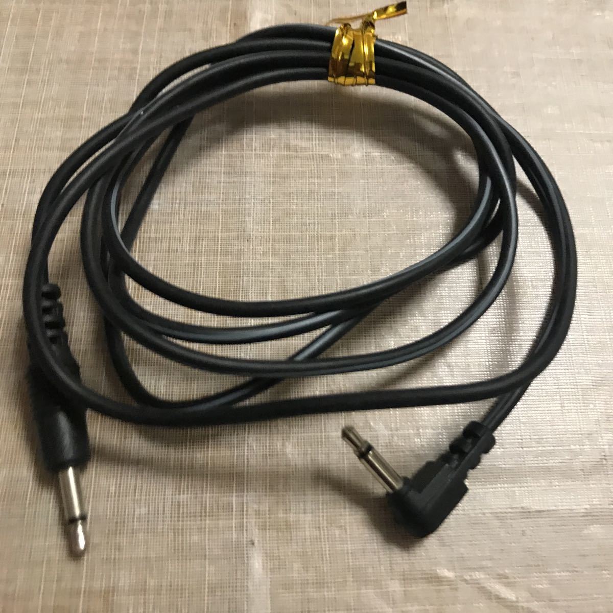 レアなオーディオ2極ケーブル3.5インチ1.2m中古拍卖