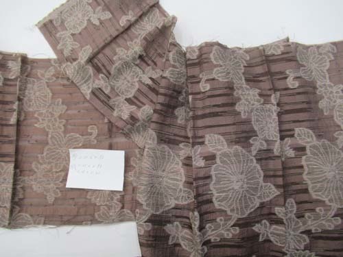 軽い軽いシルキ-な生地にジャガ-ドでの3点揃い拍卖