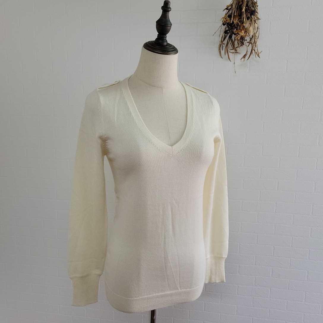 ギャミヌリィ gaminerie ウール混のハイゲージニット Mサイズ オフホワイト 長袖 レディース トップス Vネック 袖口ボタン カットソー拍卖