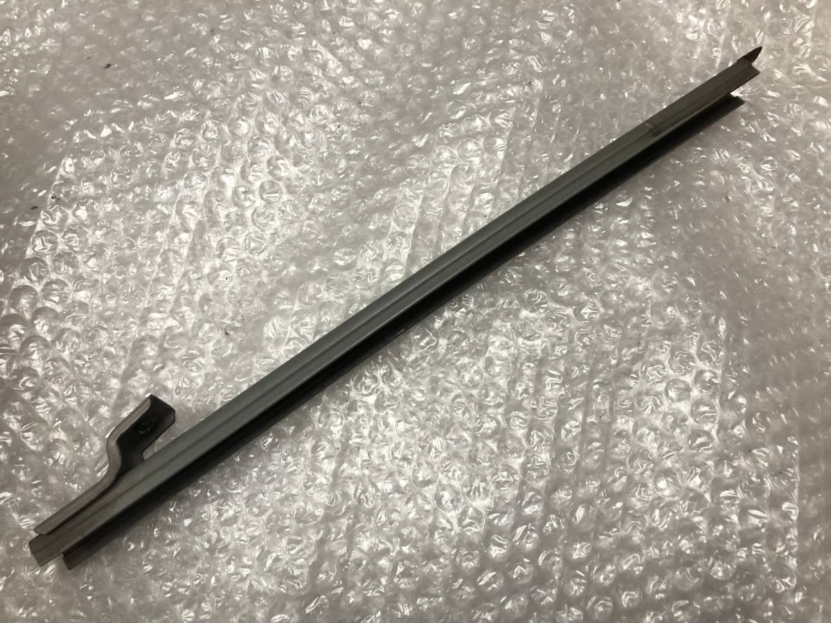 L7-08 ランクル右 運転席 フロント ドア ガラス フレーム サッシ ランドクルーザー 80 FZJ80G ウインドウ FJ80,HDJ81,HZJ81 LAND CRUISER拍卖