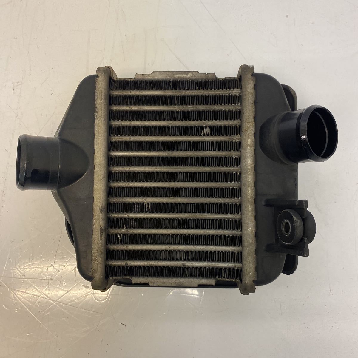 ★スズキ ワゴンR後期★純正インタークーラー/127000-0361/中古品 TA-MC22S YA816拍卖