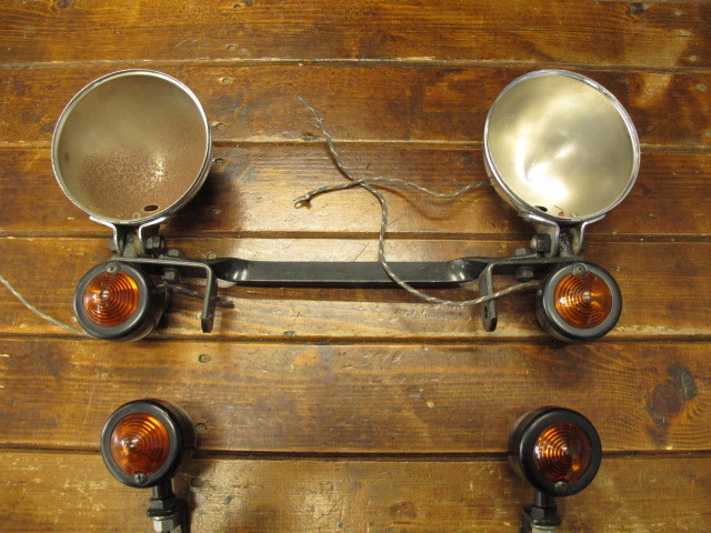 旧型ハーレー ウインカー&フォグランプのセット拍卖