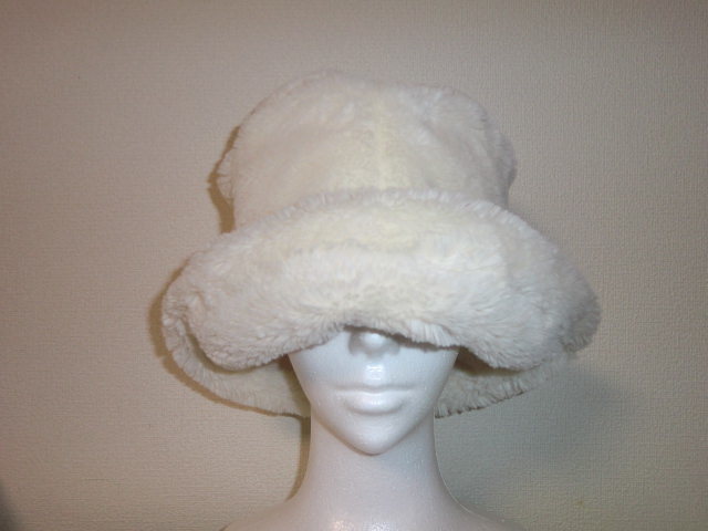 ★新品未使用★超温かいモコモコボリュームファーでとてもキュートなハット帽子M★切手★拍卖