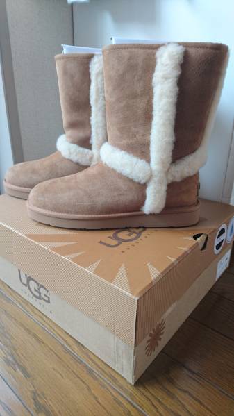★新品 UGG アグ W CARTER カーター シープスキン ムートン ブーツ拍卖
