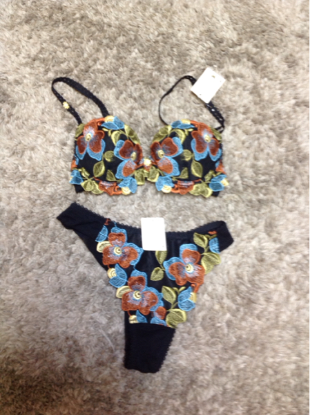 Wacoal Salute お洒落な大人の貴女にお勧めデイリーランジェリーセットC65新品タグ付拍卖