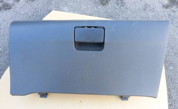 フィットGP6グローブボックスGK3ダッシュボックスGK4物入れGK5助手席GP5車検証入れGP4インパネGK6ボックス77500ーT5Aー00拍卖