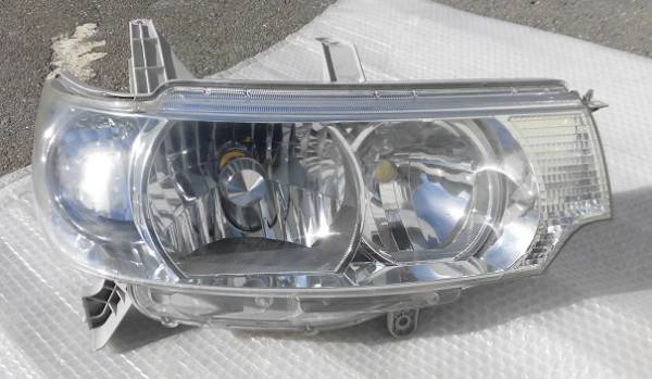 即決即日発送可!タントカスタムL350SヘッドライトHIDヘッドランプ右フロント ライトL360S運転席ランプKOITO 100-51815部品取り車あり!拍卖