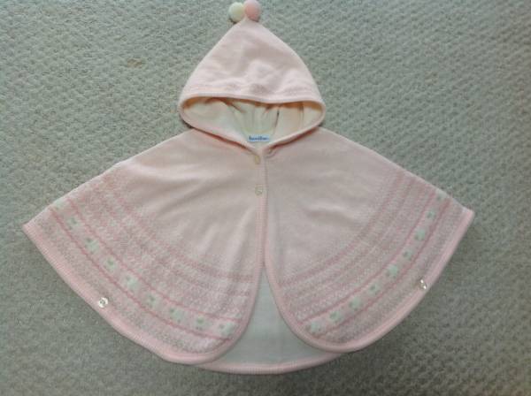 ファミリア familiar ピンク 編み込み ケープ マント コート拍卖