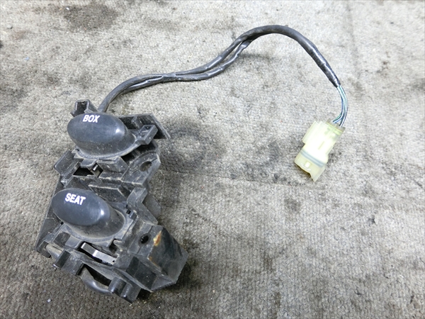 ホンダ フォルツァ MF08 純正 シートロック ボックス スイッチ拍卖