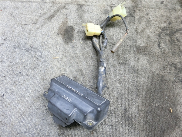 ホンダ ブロス 400 NC25 純正 ヒューズボックス 電装拍卖