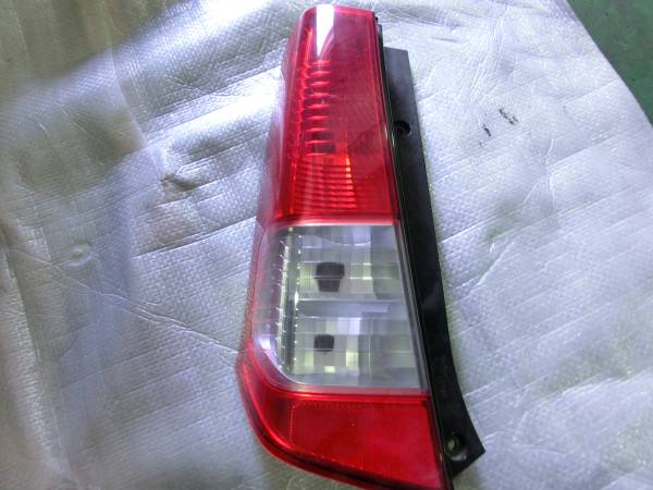 ★★★A863★★ ワゴンR MH23S 純正 左 テールライト 35603-70K0拍卖