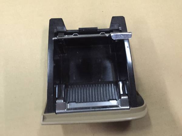 S1-14 エリシオン K24A RR1 RR2 RR3 RR4 灰皿 アシュトレイ拍卖