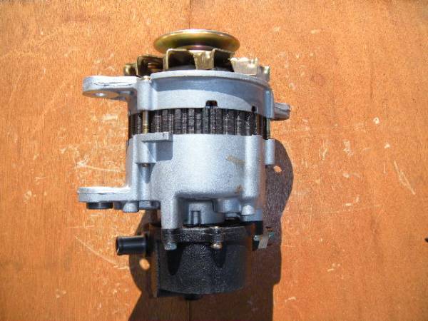 【格安・新品】三菱重工、フォークリフト/ホイールローダー/モーターグレーダー用オルタネーター(ダイナモ) A2T72483,34468-25100拍卖