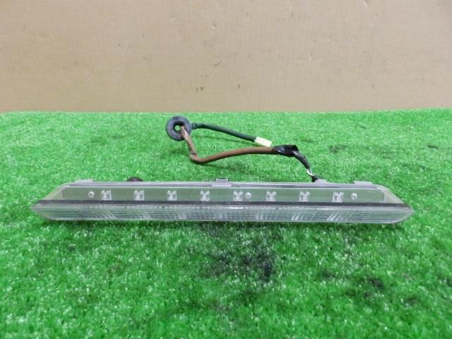 インプレッサ DBA-GH2 ハイマウントランプ EL15-E C6Z VC02-109 84751FG000 040432拍卖