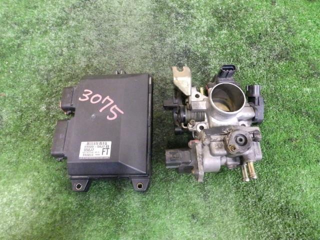 AZワゴン CBA-MJ21S エンジンコンピューター/ECU K6Aターボ ZY4 1A39-13-640A 1AB7-18-881F 943075拍卖