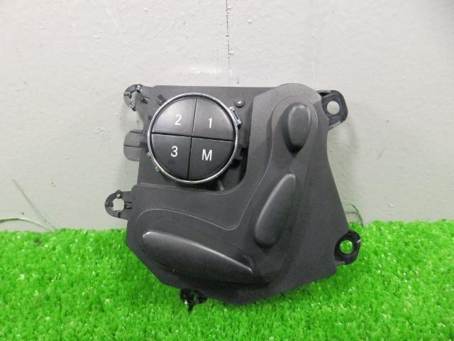 ベンツ Eクラス GH-211070  シートスイッチ  113 03464215R 2118207810 042582拍卖
