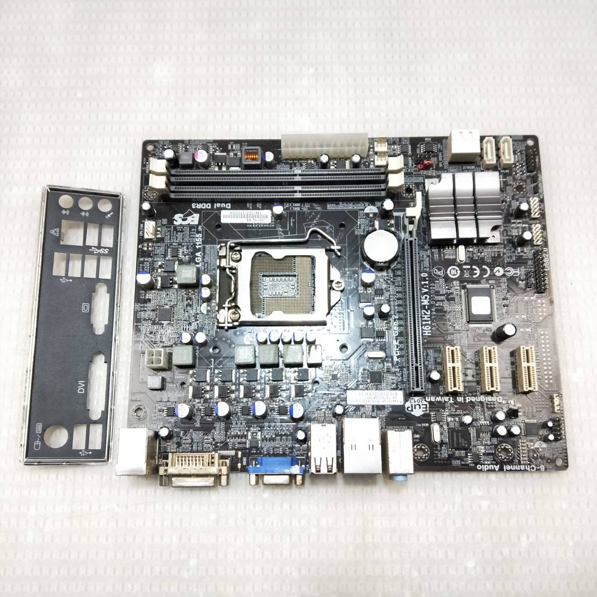 【中古パーツ】BIOS確認のみ、H61H2-M5 V:1.0 マザーボード LGA1155 ■MB981拍卖
