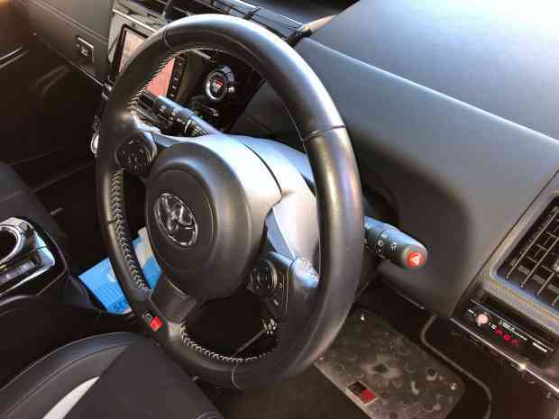 ZVW3# ZVW4#系プリウス プリウスα ウィンカーレバーにハザードスイッチ!(特許出願済)拍卖