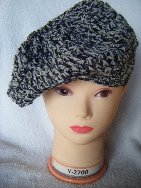 春、秋、冬*ベレー帽風*手編男女兼用*薄灰、黒に、銀ラメちらり   66拍卖