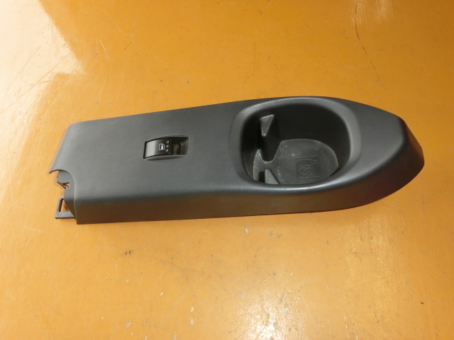 後期bB パワーウィンド スイッチ 助手席側 平成24年 CBA-QNC21 中期 m拍卖