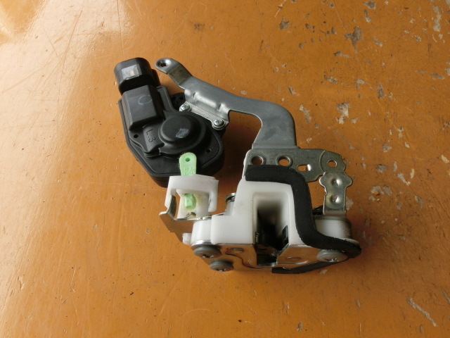 後期ムーヴ バックドア ロック b平成25年 DBA-LA100S X.SA 拍卖