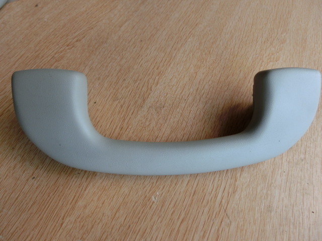 MRワゴン アシストグリップ C06 平成24年 DBA-MF33S 助手席.リア左右共通拍卖